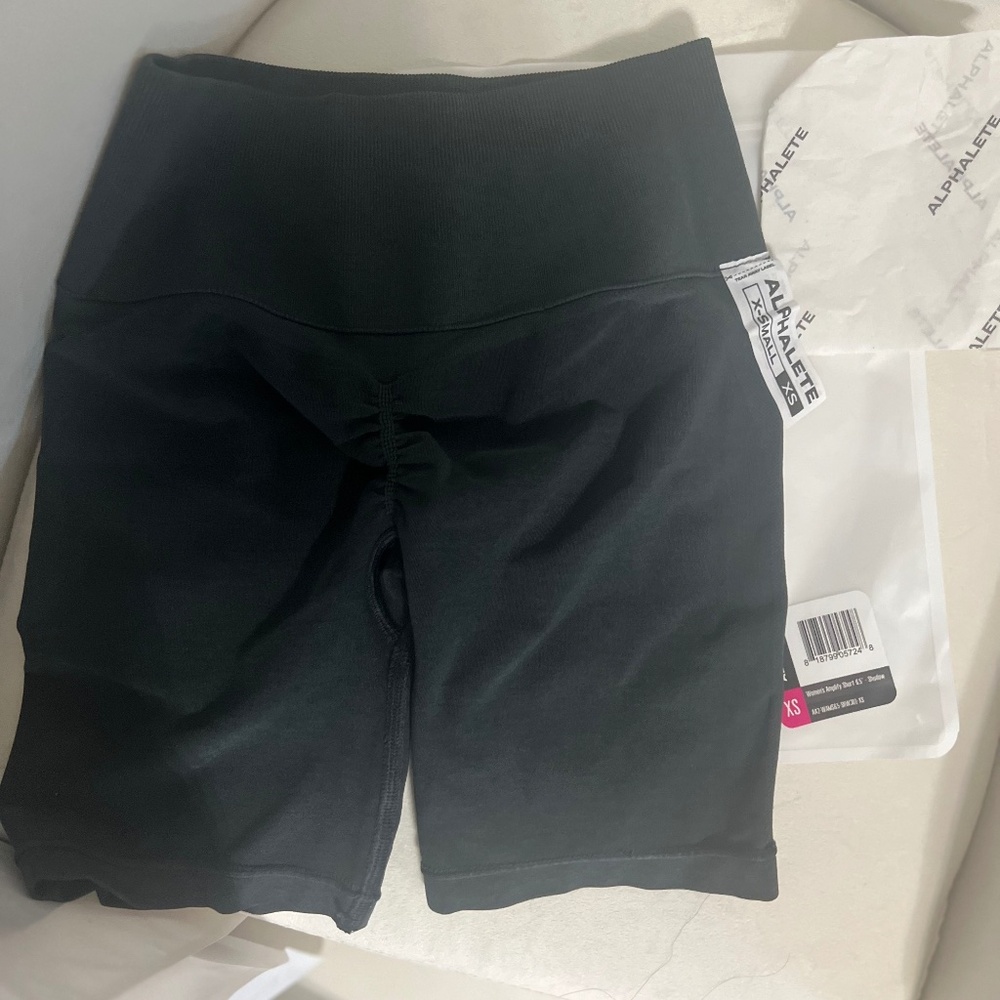 Alphalete Biker Shorts Gray XS